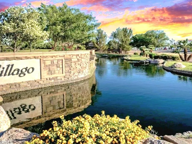 The house is found in one of the best communities in Casa Grande.