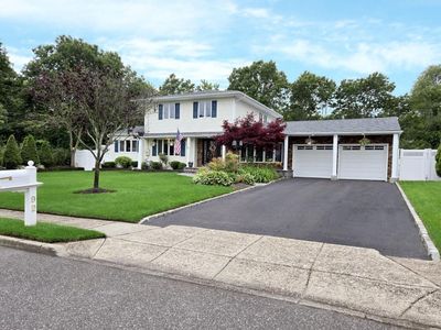 92 Chatham Drive, Oakdale, NY, 11769