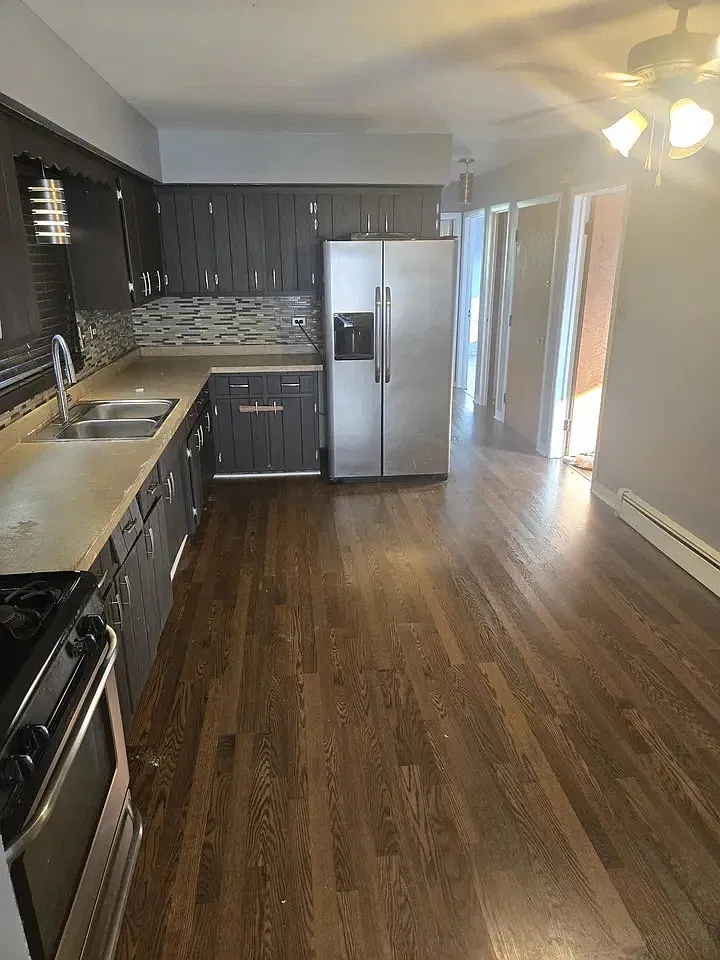 2 bed, 850 sqft, $1,850 — Photo 2