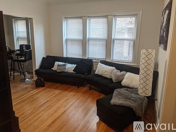 5th image of 6439 N Newgard Ave APT 1E