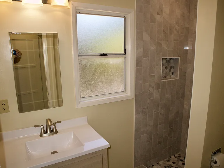 719 S Juanita Ave — Photo 19