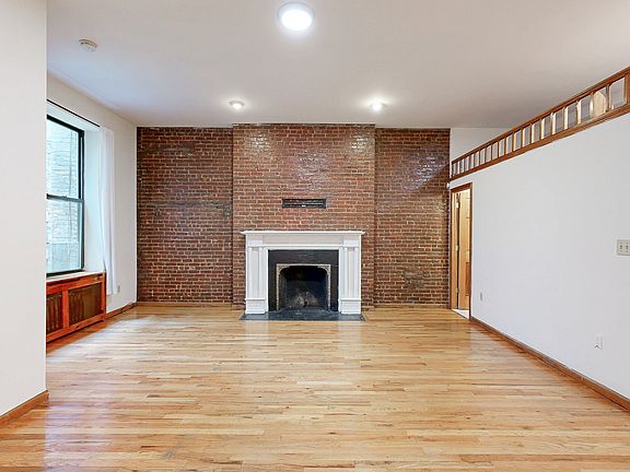 3rd image of 34 W 73rd St APT 3B