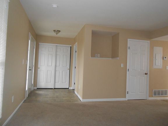 5th image of 2347 Bloxom St