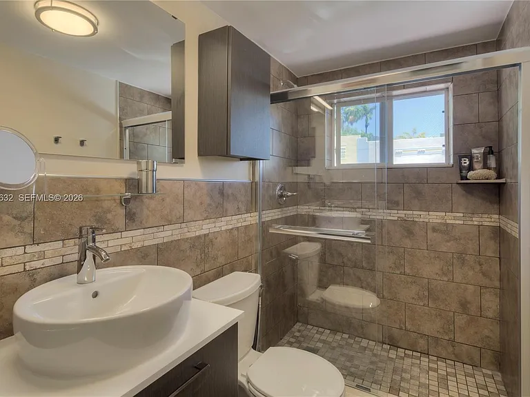 659 Meridian Ave #10 — Photo 7