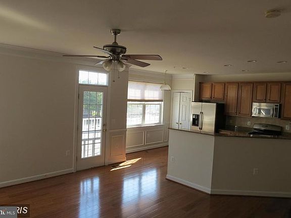 2nd image of 13669 Venturi Ln #232