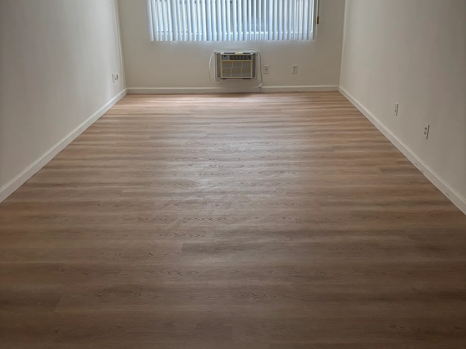 1 bed, 750 sqft, $1,800 — Photo 4