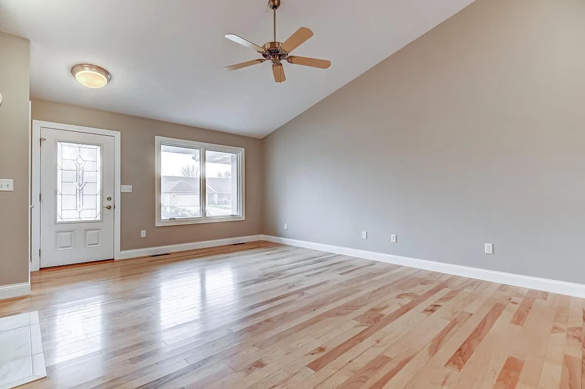 3 bed, 1500 sqft, $2,700 — Photo 3