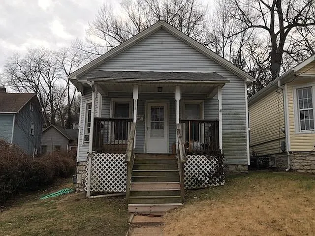 1006 W 9th St photo 1