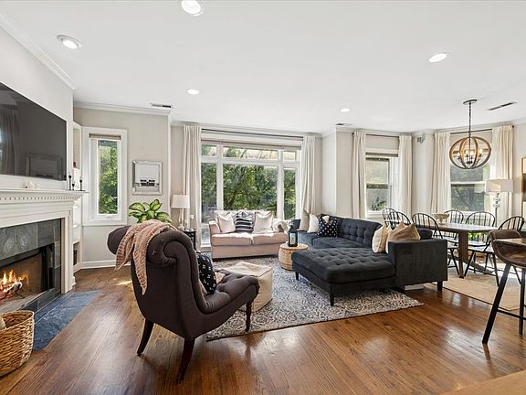 5th image of 3448 N Ashland Ave APT 2S