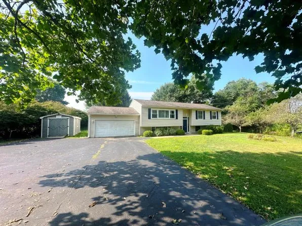 25 Valley View Dr, Russell, PA 16345