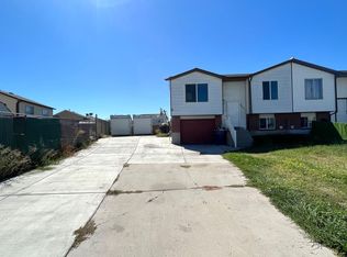 8061 W Melville Cir, Magna, UT 84044