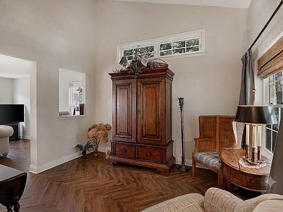 3rd image of 2000 Serenity Ln
