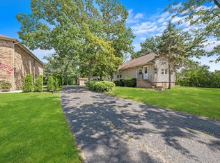 1725 York Rd, Oak Brook, IL 60523