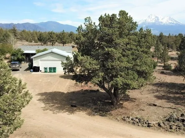 9625 Montana Ln, Montague, CA 96064