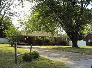 702 N Broadway St, Obion, TN 38240