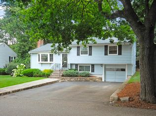 10 Hathaway Cir, Arlington, MA 02476