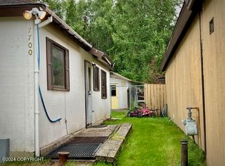 7700 Chaimi Loop, Anchorage, AK 99504