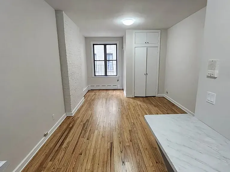 1546 Madison Ave #2A — Photo 1