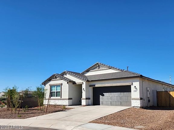 3rd image of 10342 W TAMARISK Avenue