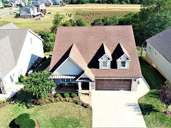 3rd image of 1072 Lindenshire Dr Lot 18