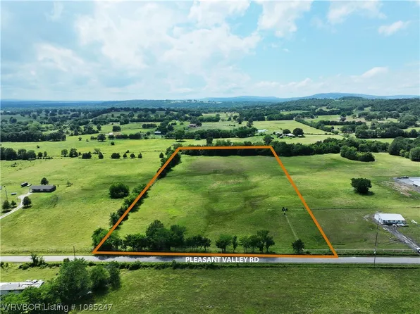 0000 Pleasant Valley, Wister, OK 74966