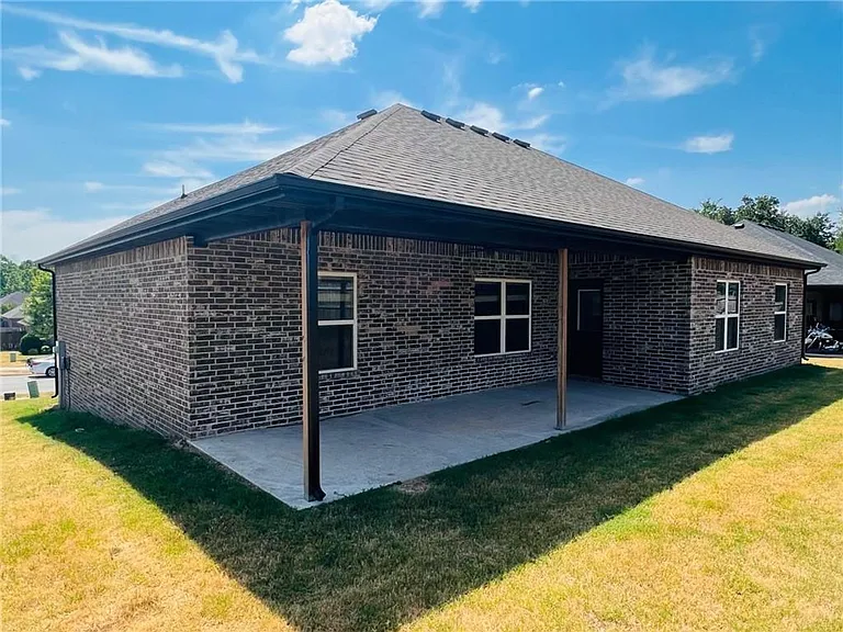 2648 S Olive Ct — Photo 15
