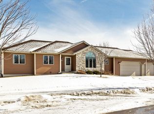 1022 Double Eagle Ave SE, Rochester, MN 55904