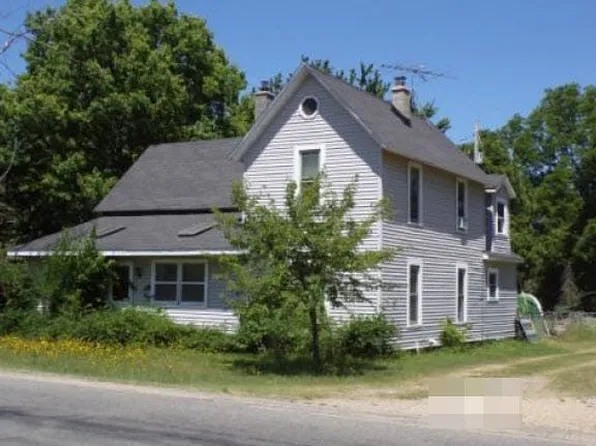 28046 County Road 375, Paw Paw, MI 49079