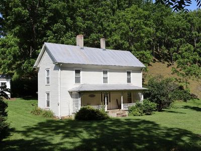 5043 Stones Chapel Rd, Elk Creek, VA, 24326