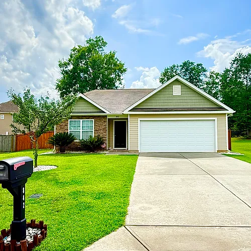 842 Chariot Way Photo 1