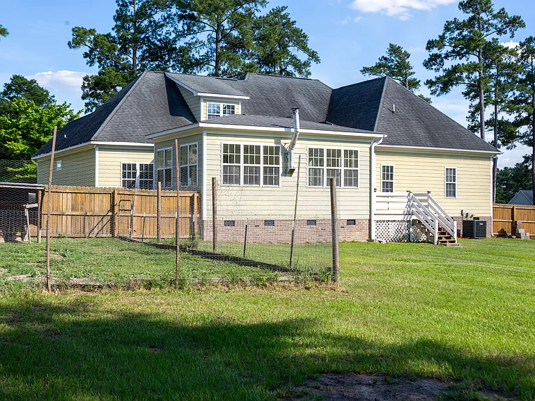 432 Booth Pond Rd — Photo 10
