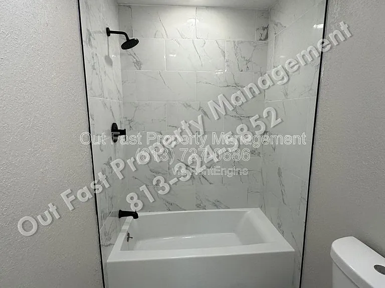 6712 N Harer St #2 — Photo 15