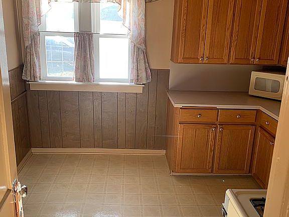 Entering kitchen 