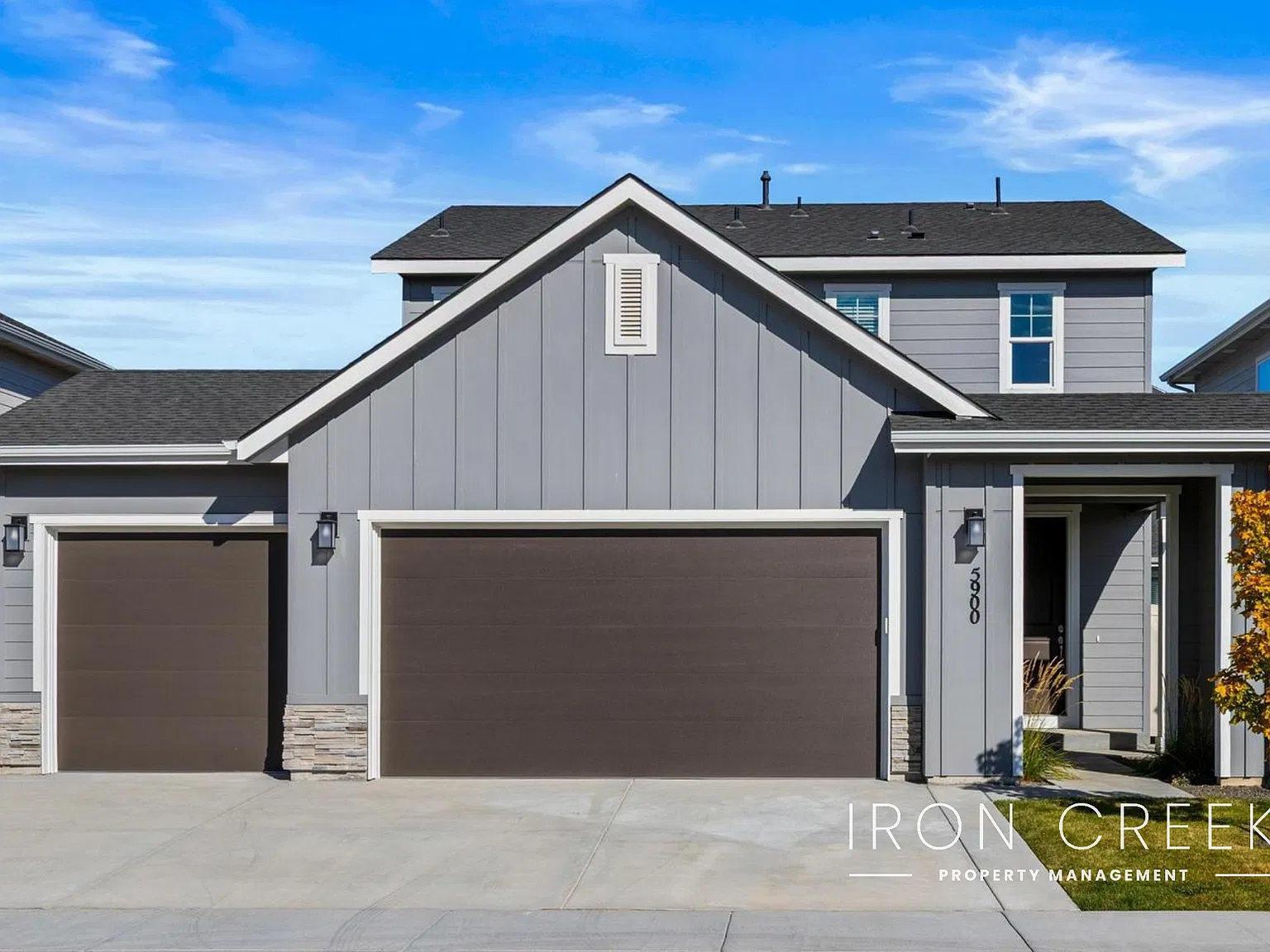 3 bed, 2.5 bath, 2060 sqft, $2,595 — Photo 1
