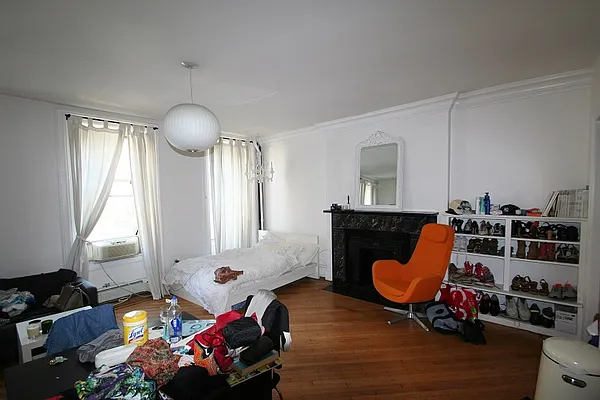 Rented by Aventana | media 19