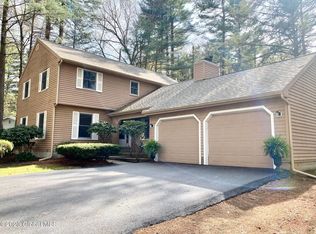 722 Plank Rd, Clifton Park, NY 12065