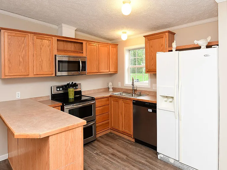 38 Cypress St — Photo 14