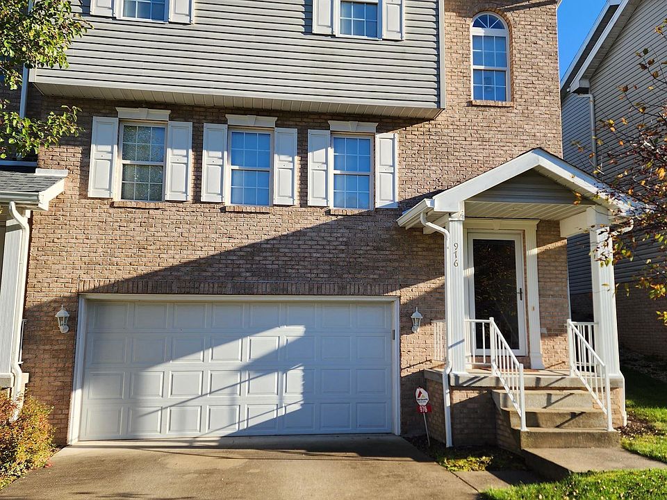 1st image of 976 Ashton Pl