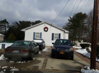 21 Gates Ave, Brentwood, NY 11717