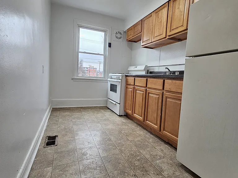 3907 Clarks Ln #B — Photo 4