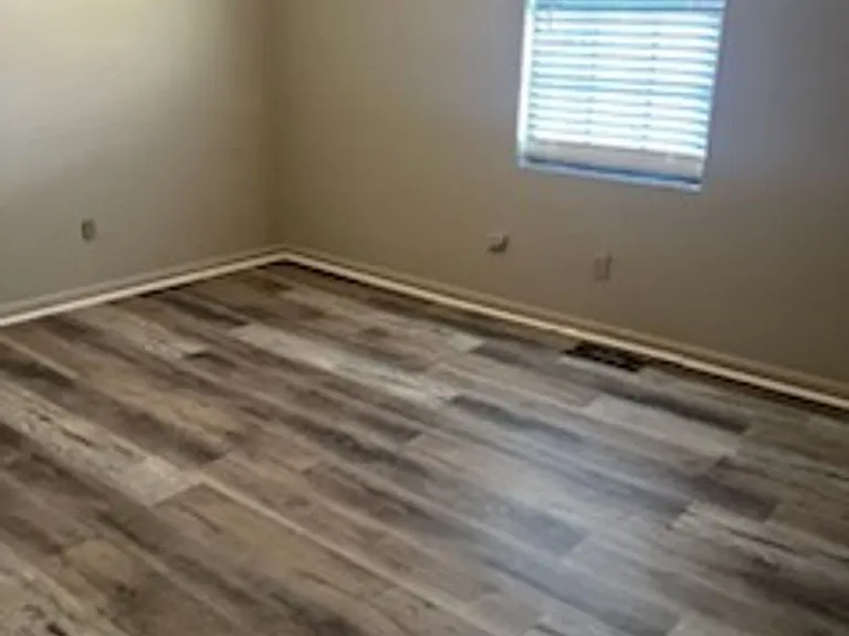 Feemster Lake Apartments — Photo 51