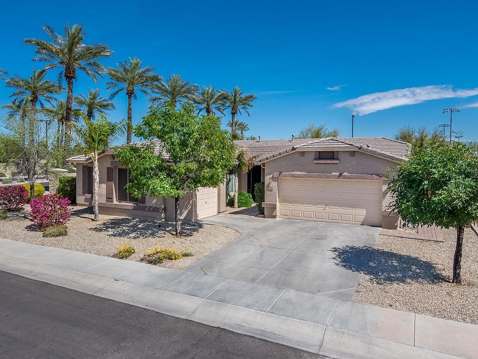 2747 N 144th Drive - High Res-4