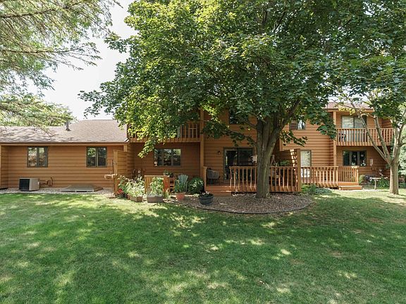 4th image of 929C E Windfield Pl