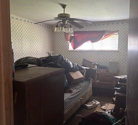 4th image of 3221 Hyman Pl