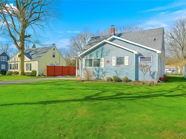 4314 Shimerville Rd, Clarence, NY 14031