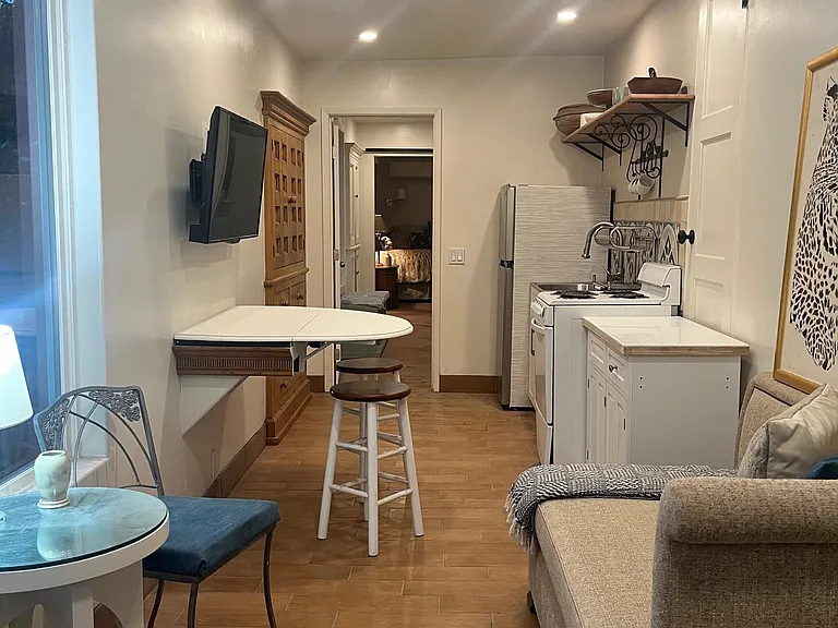 2879 Exeter Pl — Photo 8
