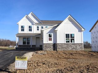 213 Isleta Dr, Pataskala, OH 43062