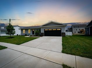 45 Fedor Cir, Bloomington, IL 61705