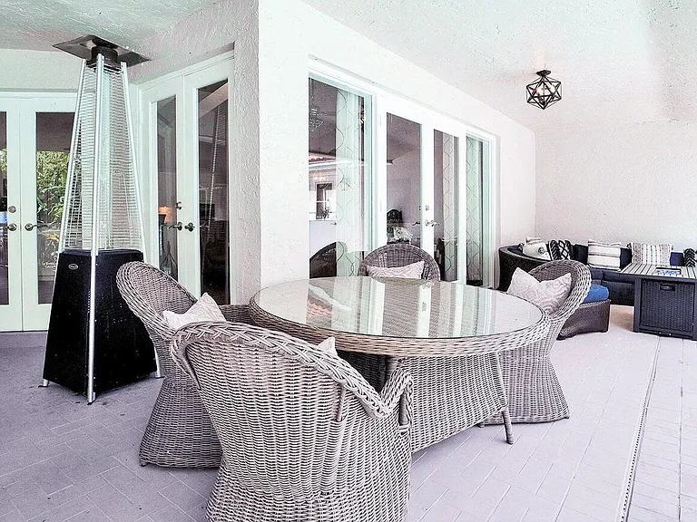 1350 Longlea Ter — Photo 40