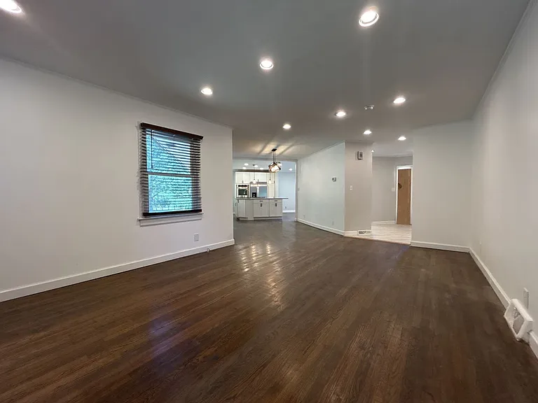 5933 Crestwood Dr — Photo 11